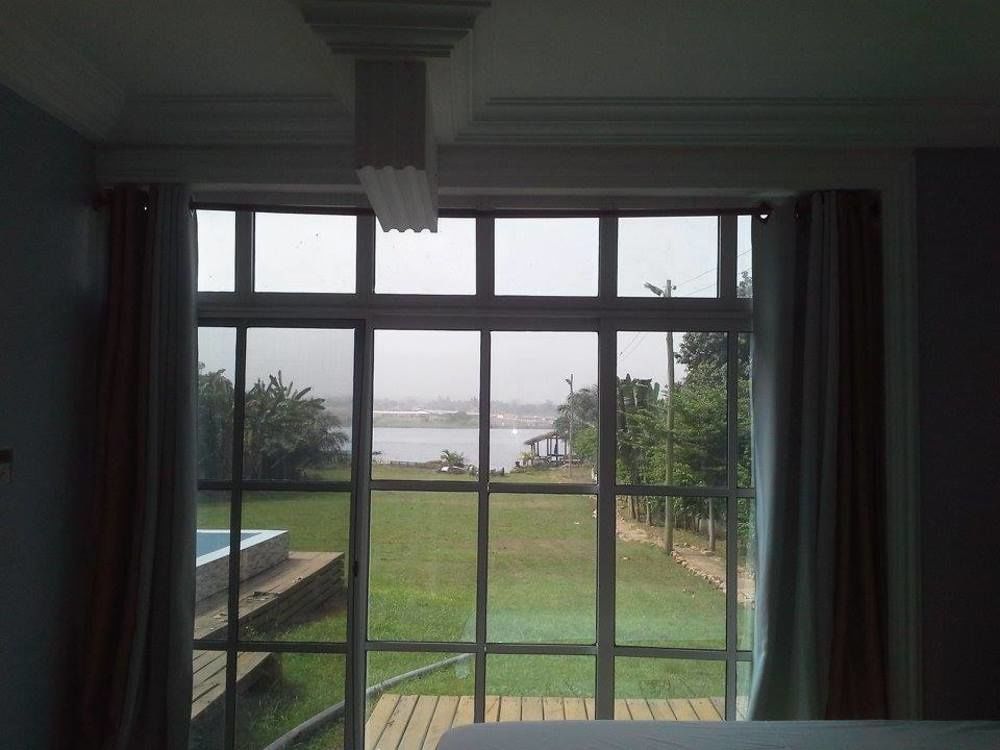 Volta Hotel Akosombo Buitenkant foto