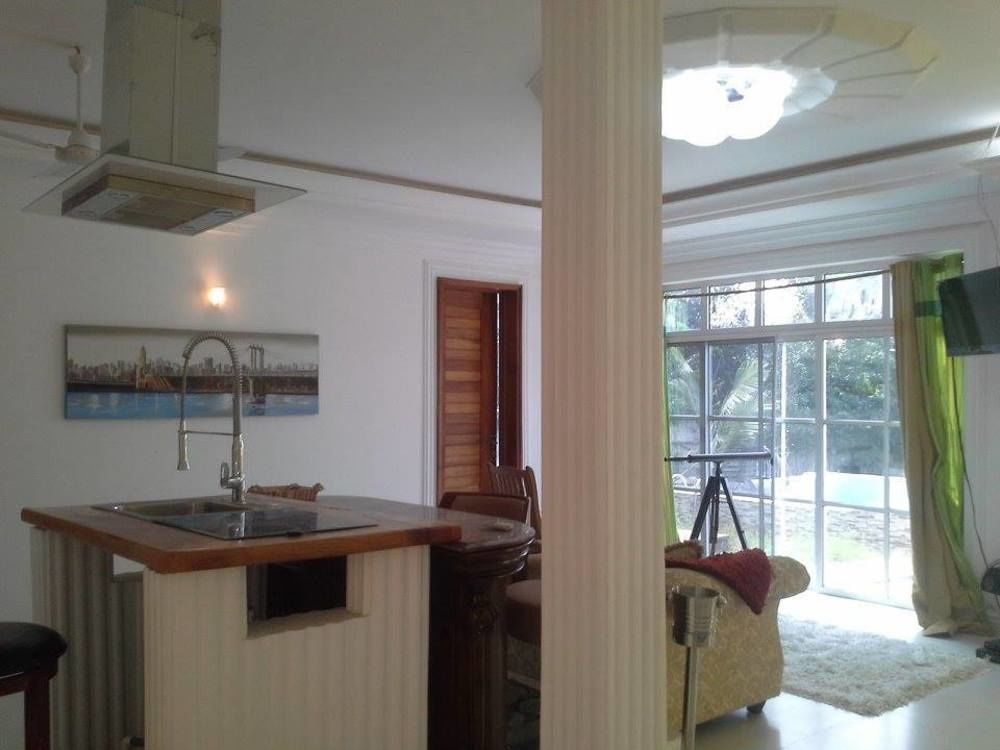 Volta Hotel Akosombo Buitenkant foto