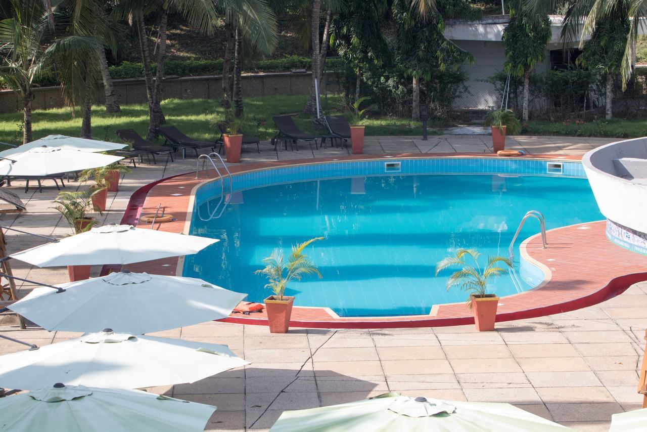 Volta Hotel Akosombo Buitenkant foto
