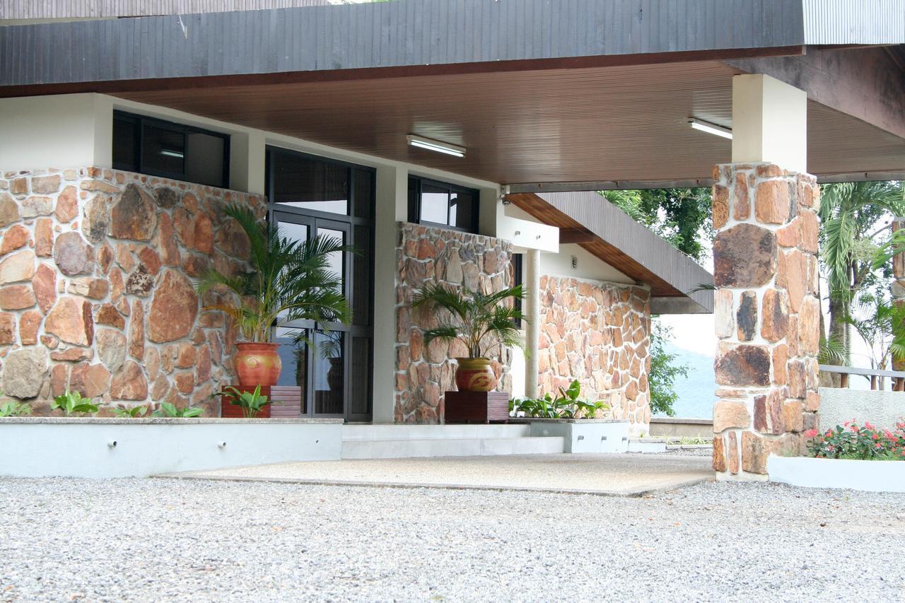 Volta Hotel Akosombo Buitenkant foto