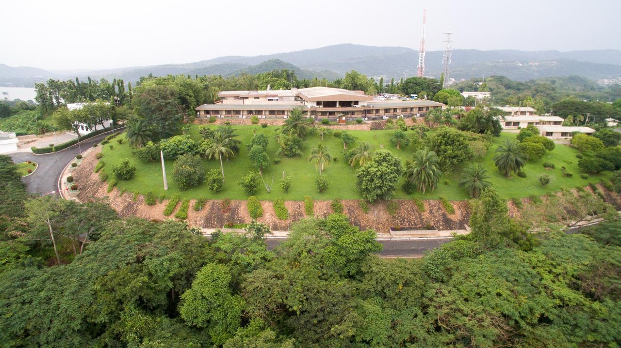 Volta Hotel Akosombo Buitenkant foto