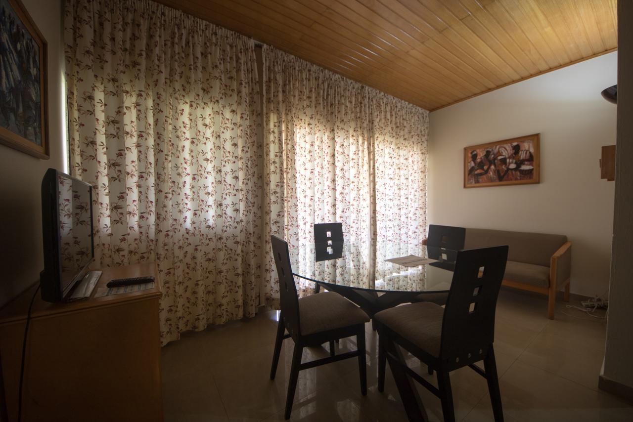 Volta Hotel Akosombo Buitenkant foto