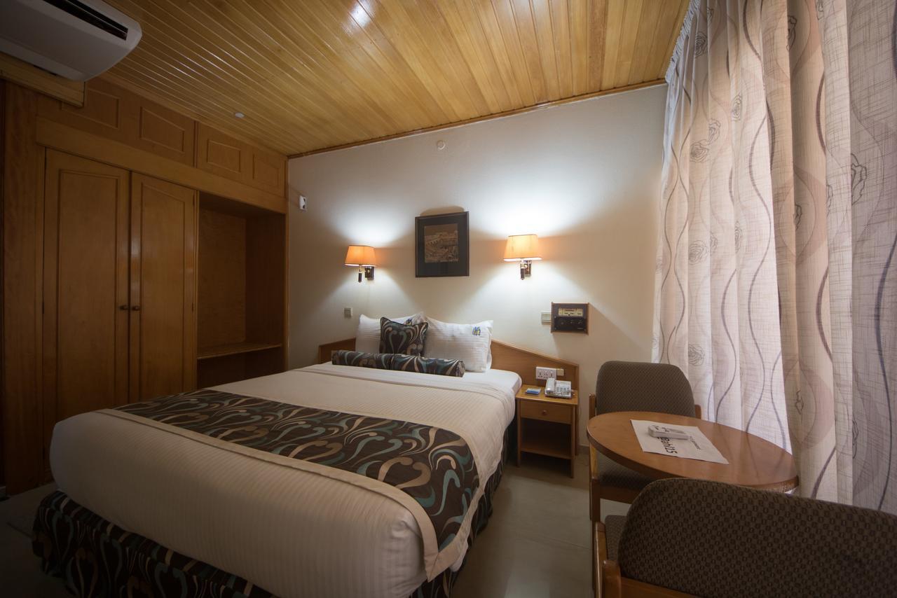 Volta Hotel Akosombo Buitenkant foto
