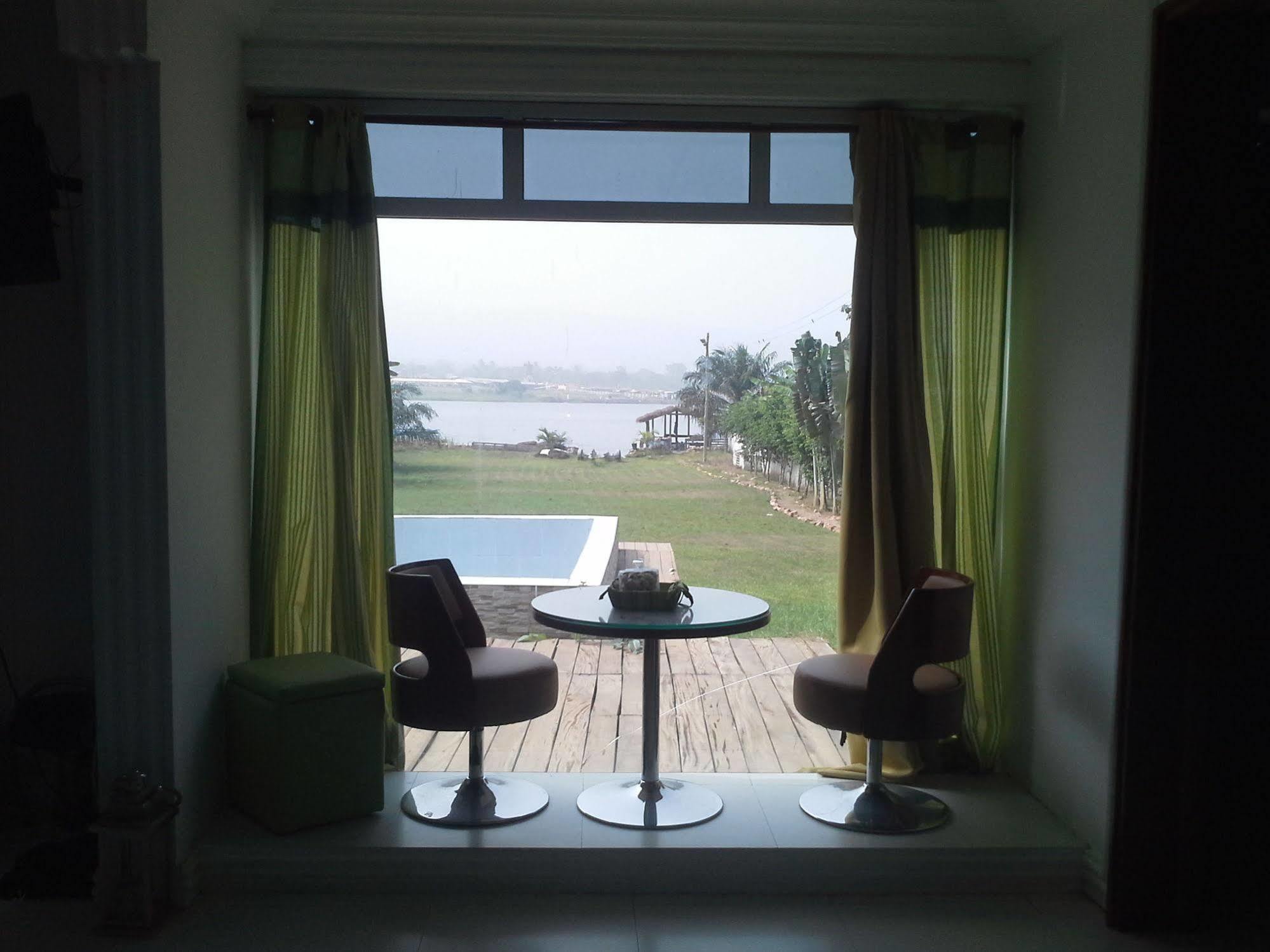 Volta Hotel Akosombo Buitenkant foto