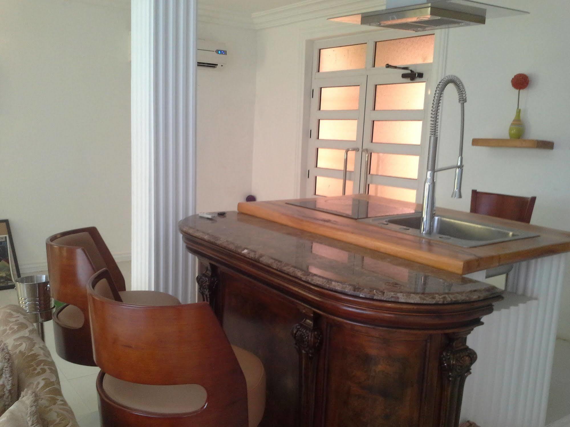 Volta Hotel Akosombo Buitenkant foto