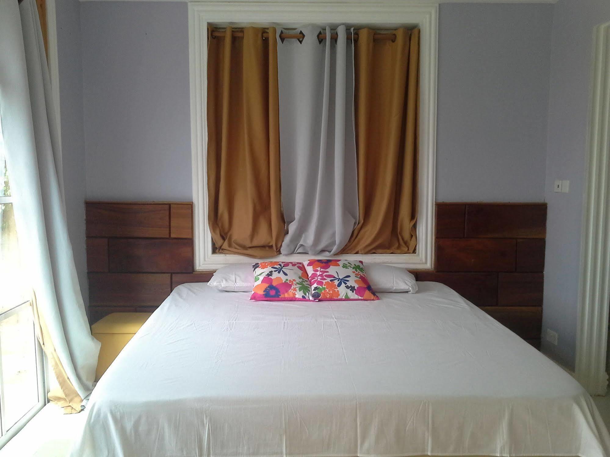 Volta Hotel Akosombo Buitenkant foto