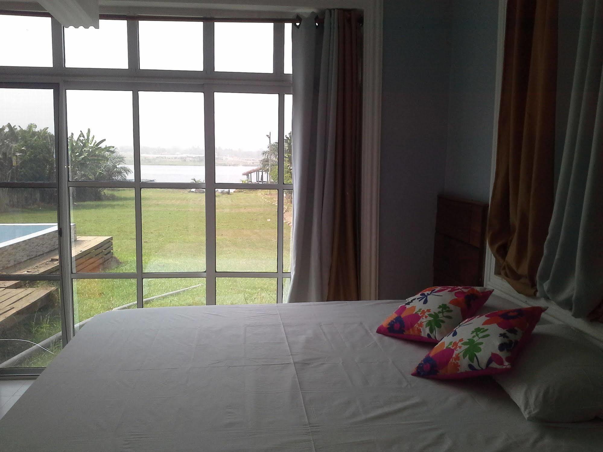 Volta Hotel Akosombo Buitenkant foto
