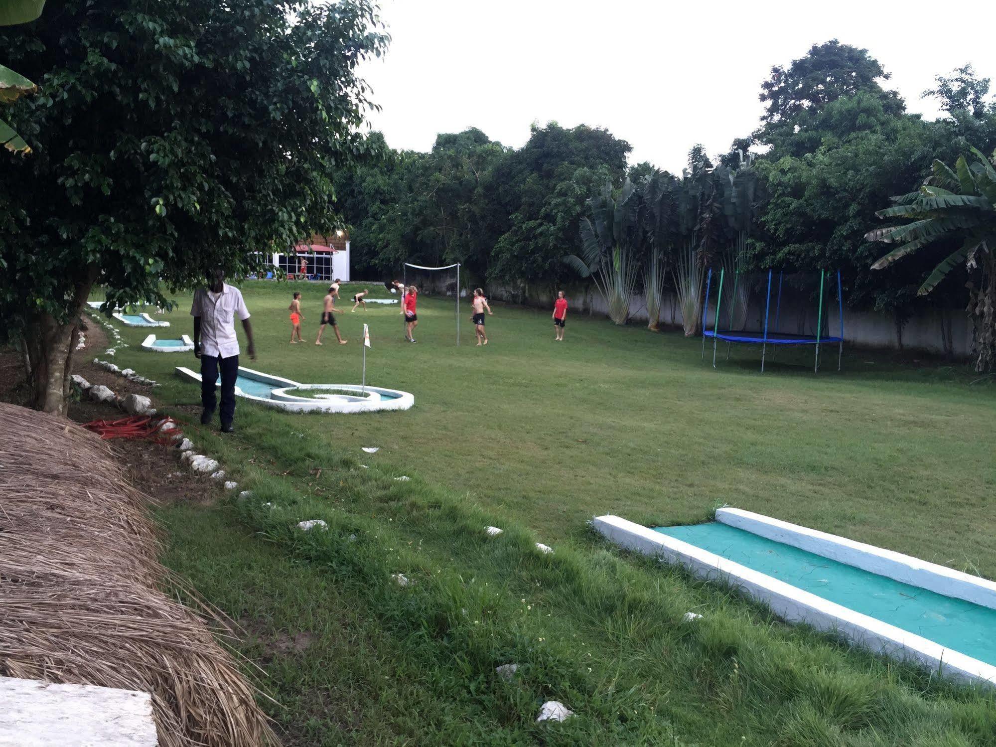 Volta Hotel Akosombo Buitenkant foto