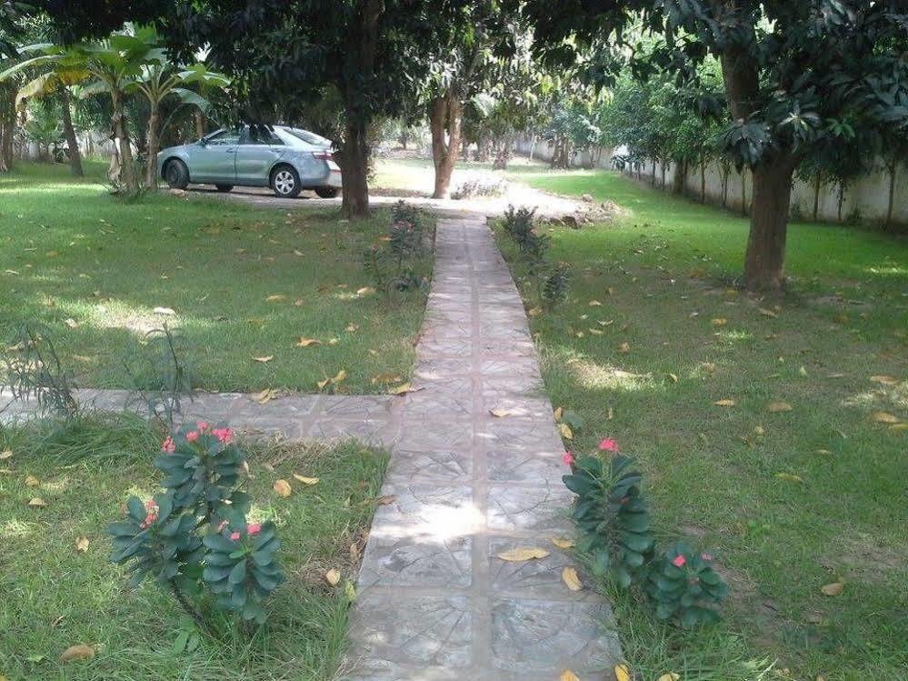 Volta Hotel Akosombo Buitenkant foto
