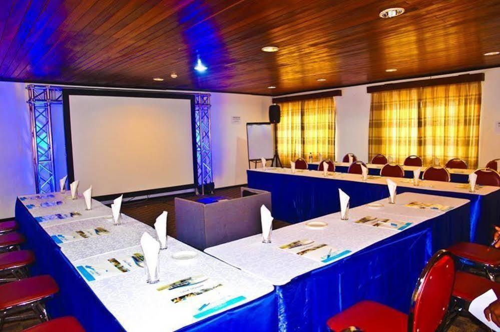 Volta Hotel Akosombo Buitenkant foto